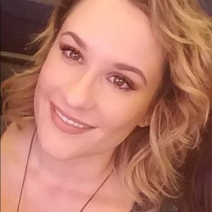 Meet your Posher, Joanna